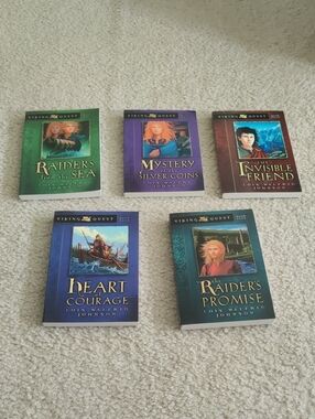 Viking Quest Paperback Book Lot Of 5 Y2K Cottagecore Girlhood Lois Walfrid Johns